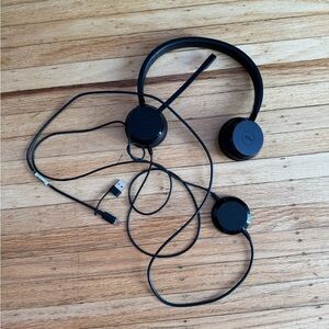 Jabra Black Wired Headphones for calling